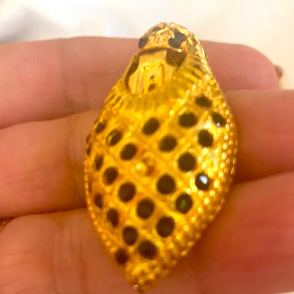 Vintage doorknocker earrings. Oblong with encrusted black glass prism stones. - Picture 3 of 7